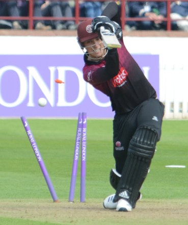 RLODC 50-over 050519 Tom Banton bld Kyle Abbot (C) M Williams